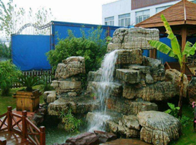 渭南和兴御城鱼池喷泉假山项目